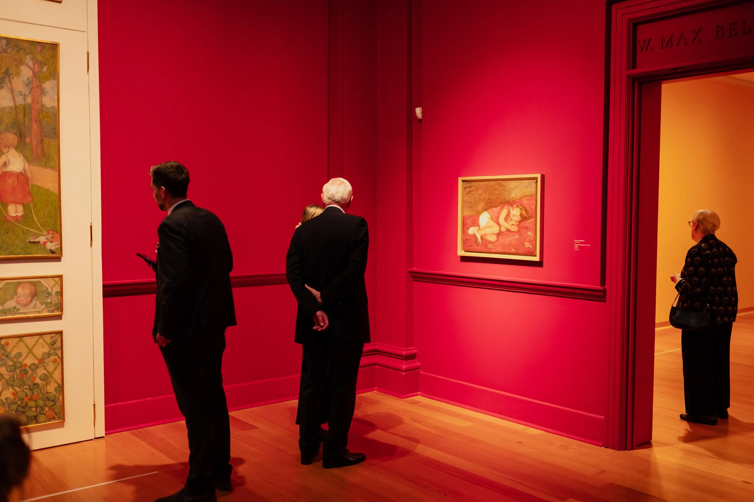 studio-peter-king-discovering-the-impressionists-exhibition-people6.jpg