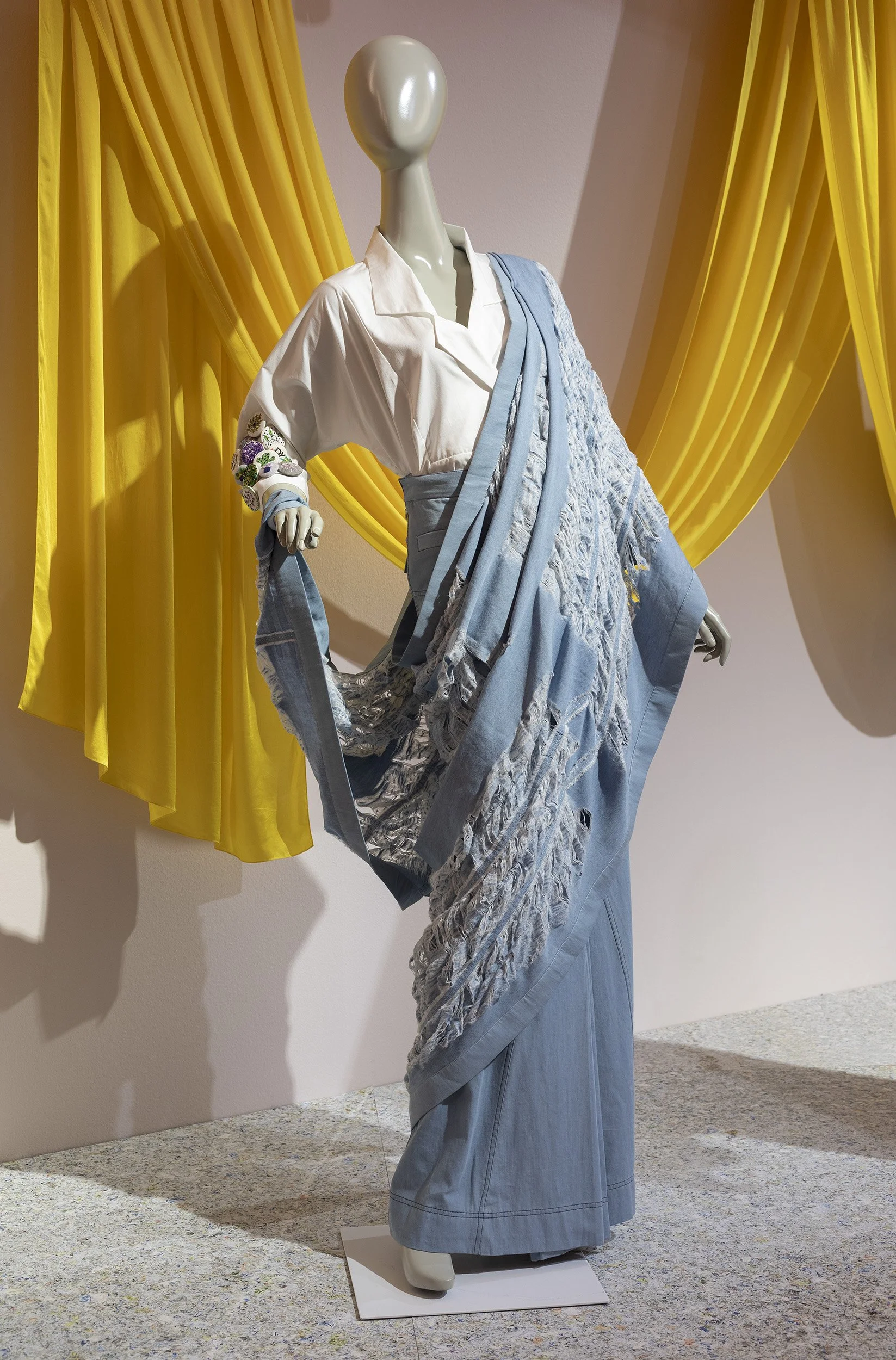 studio-peter-king-Bunjil_Offbeat-Sari_17.jpg