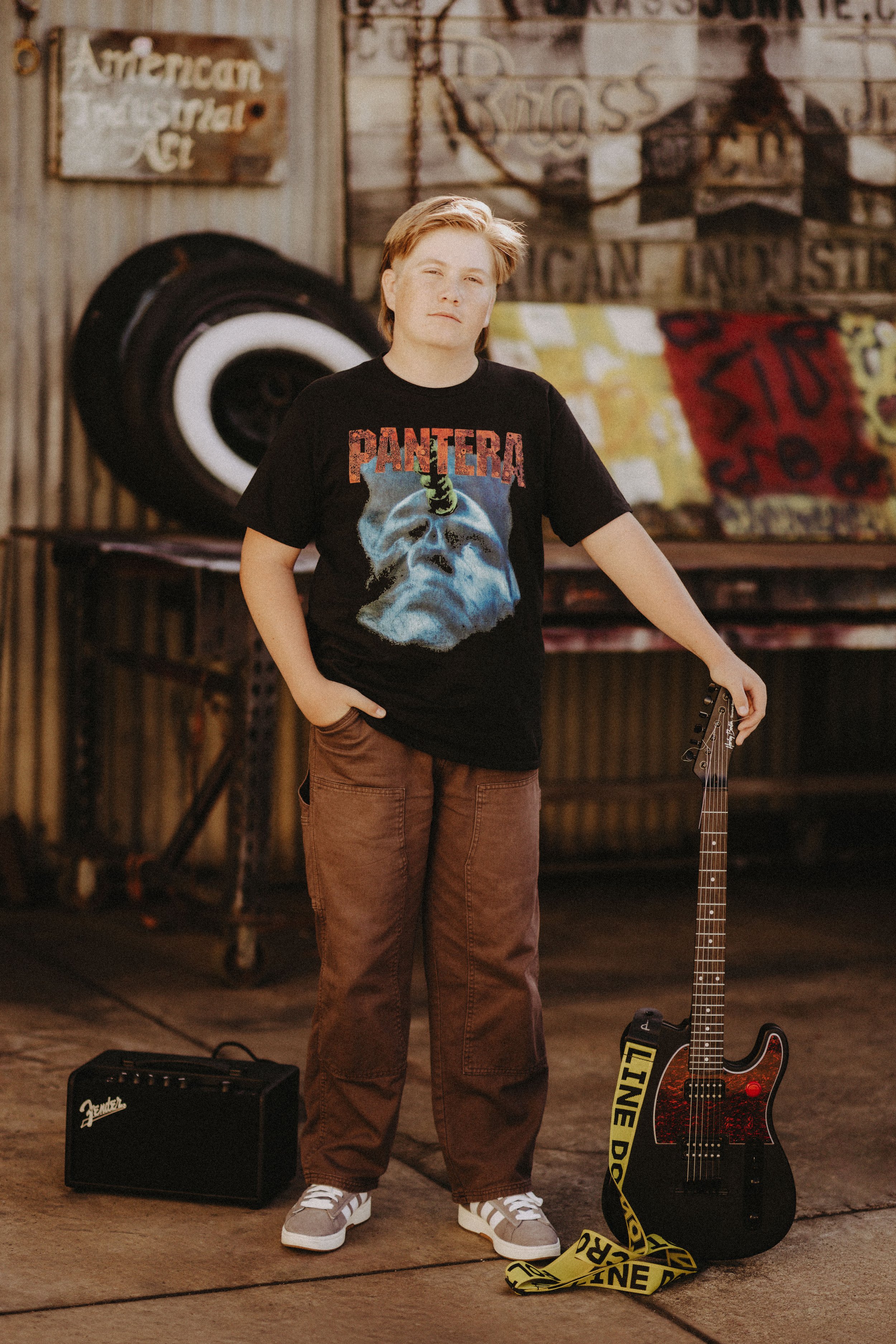  boy senior pictures with guitar 