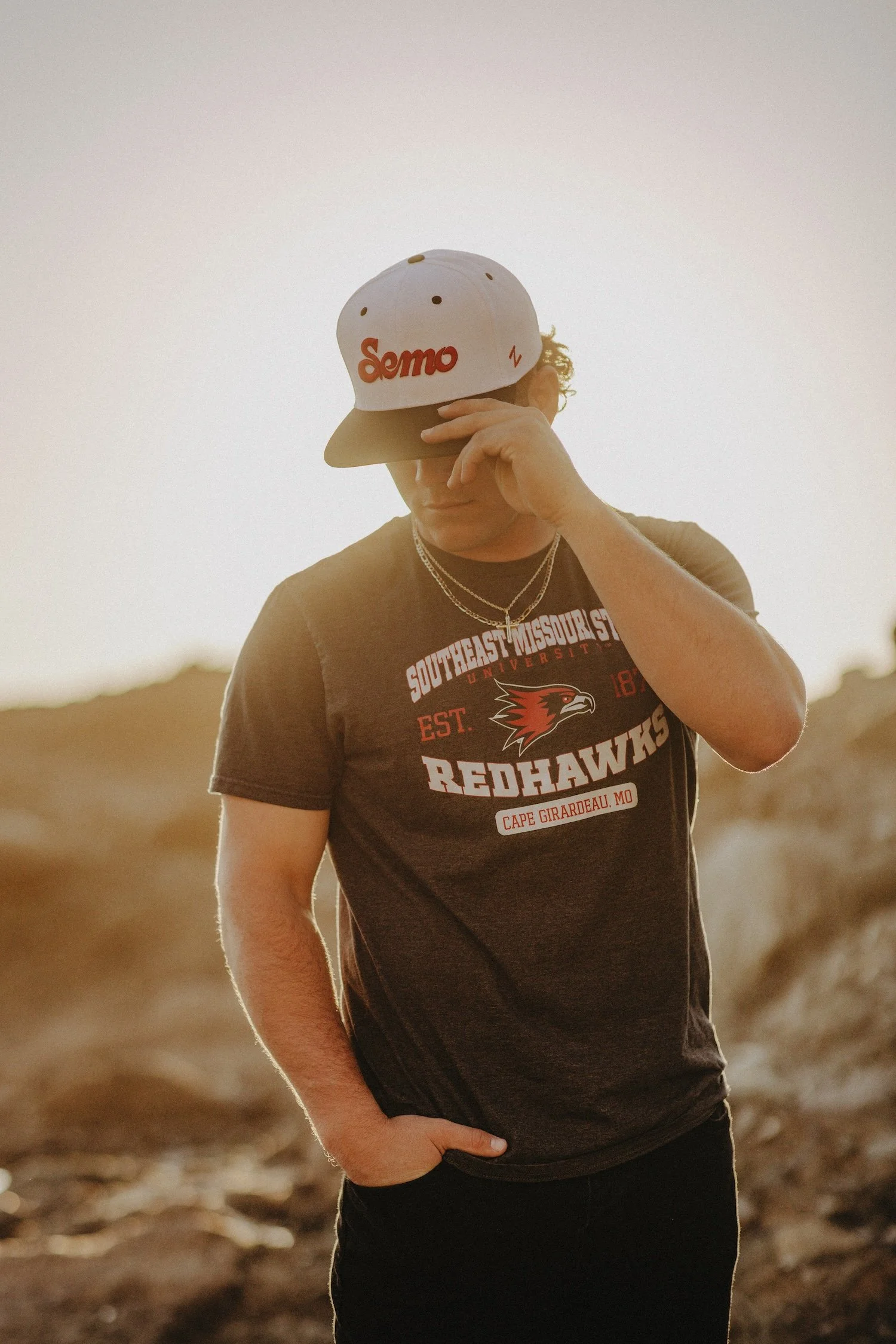  casual senior photo outfit ideas for guys 