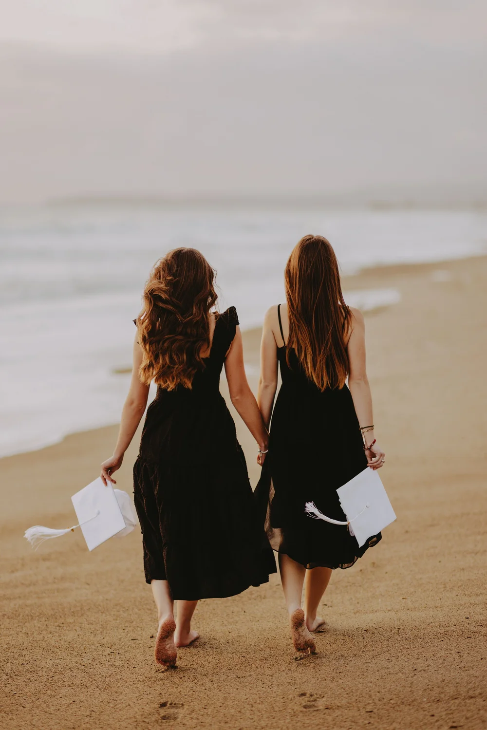  sister cap and gown senior pictures 