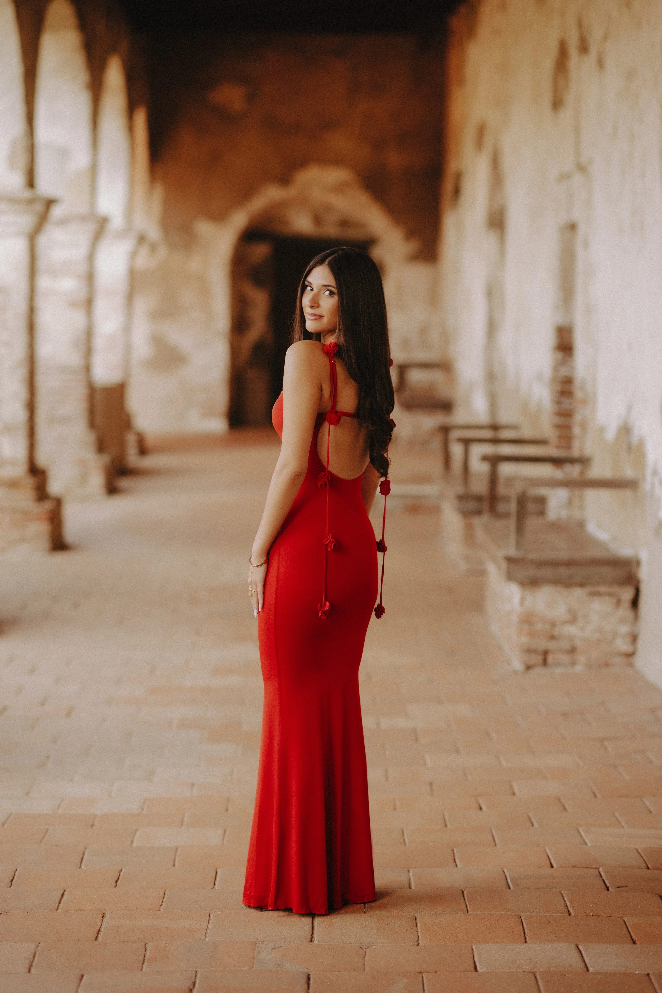  red dresses for senior photos 