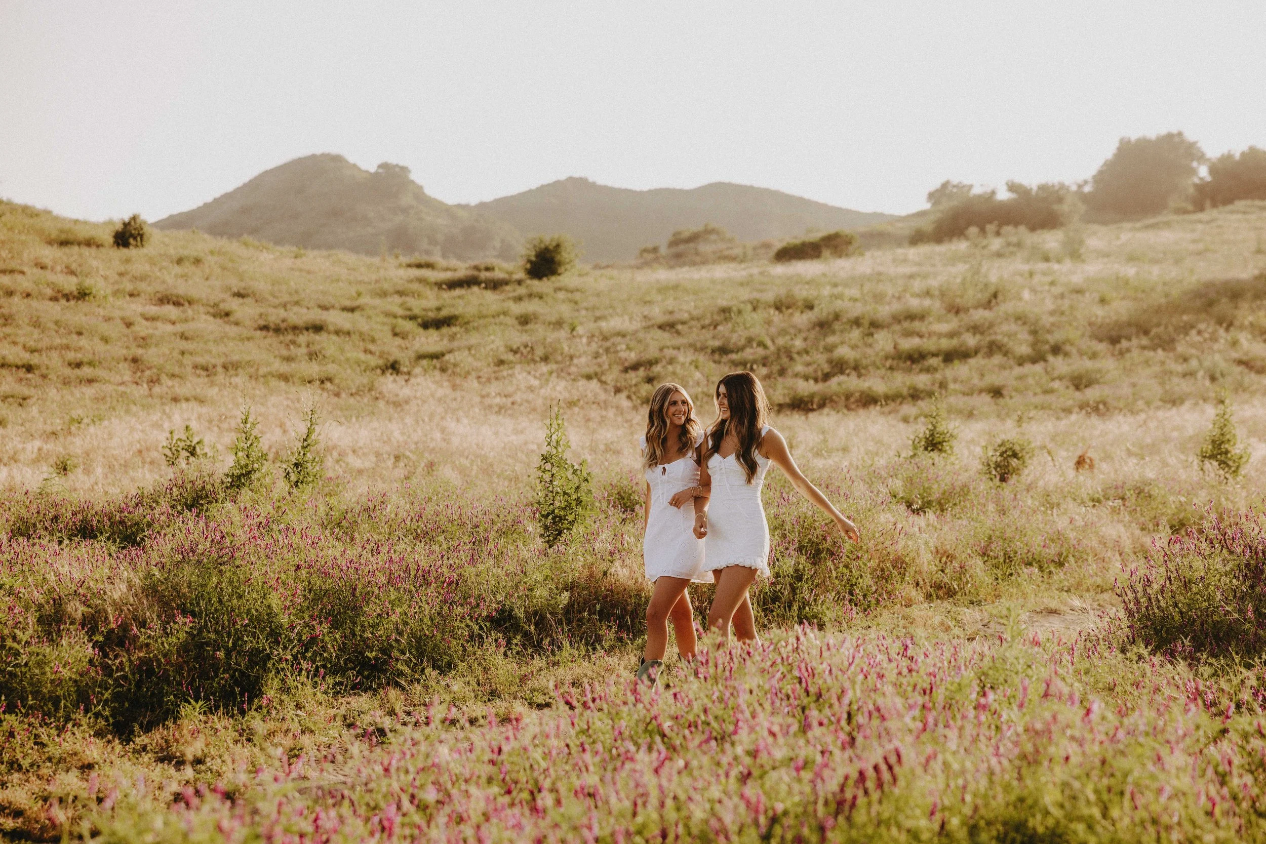 girl girl twin senior pictures outfits