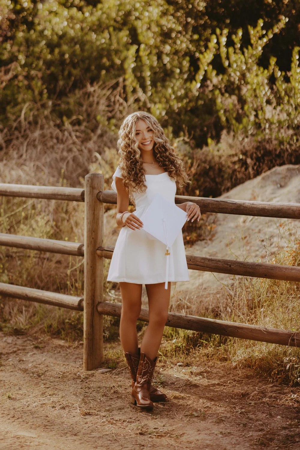  cap and gown senior pictures 