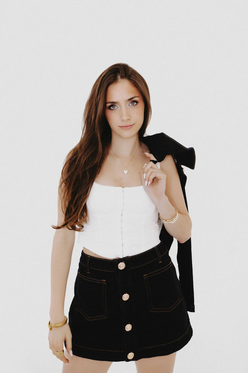  indoor studio senior photo posing 