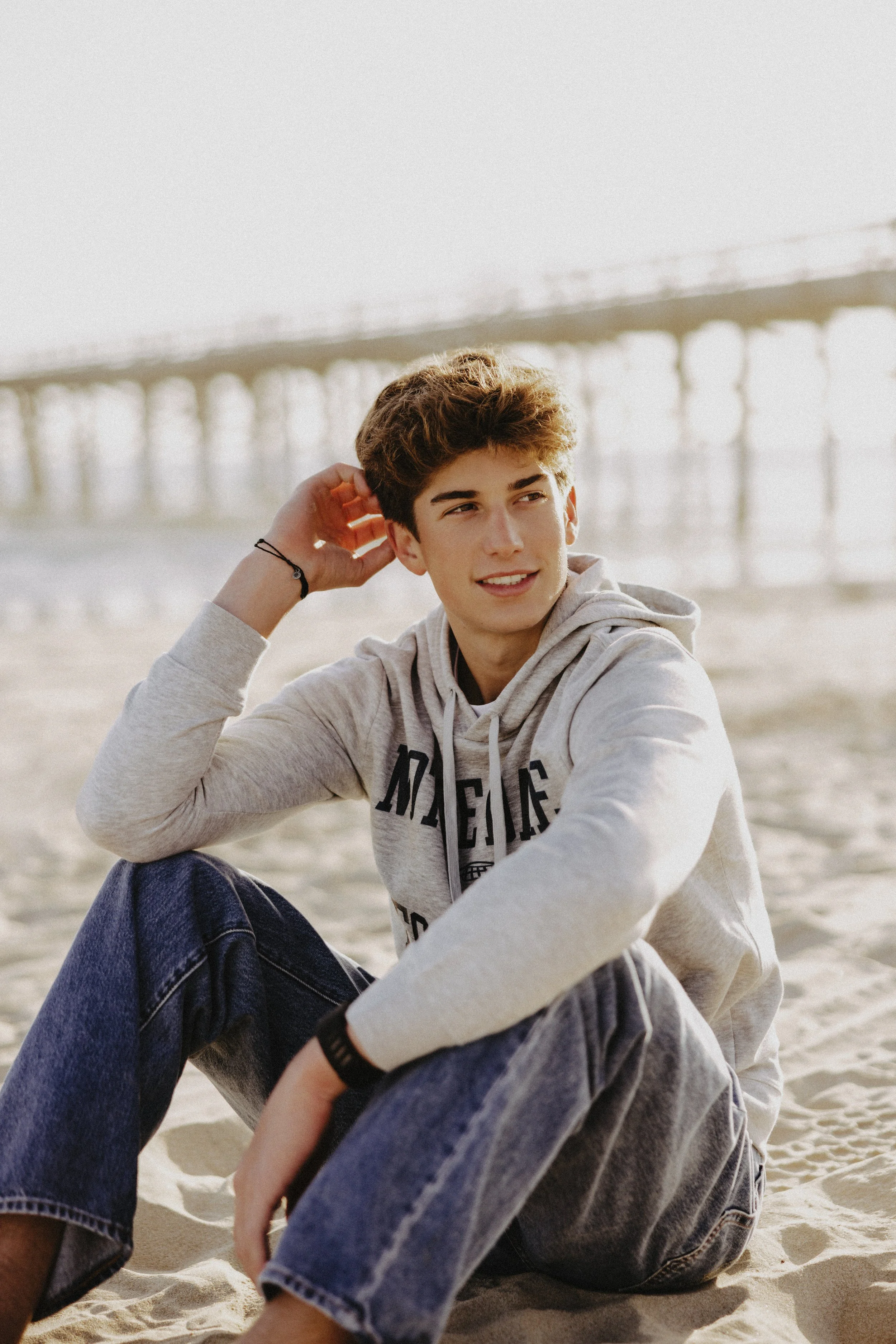  casual beach senior photos for guys 