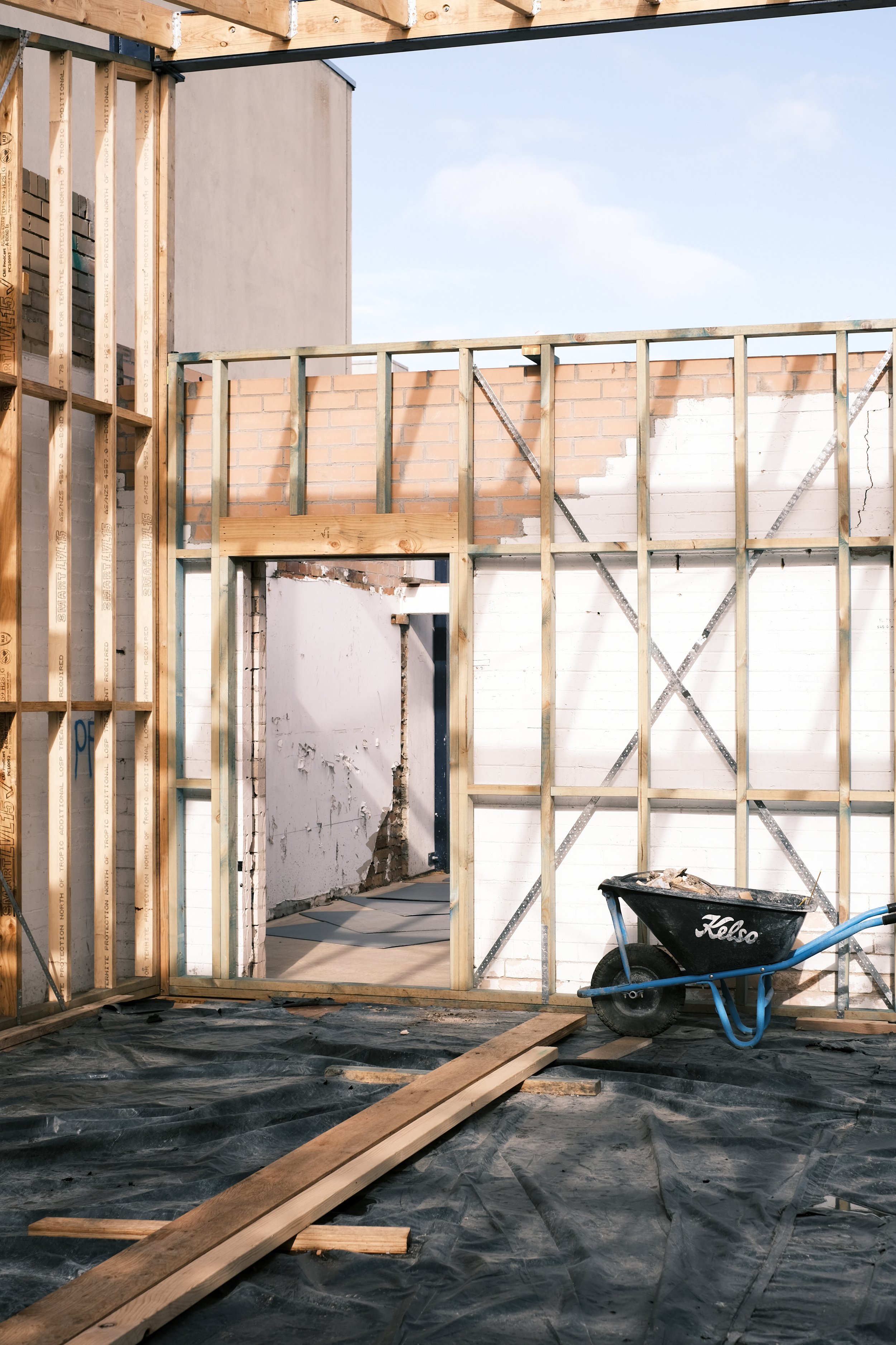 thomasjpg_gumbuilding-085.jpg