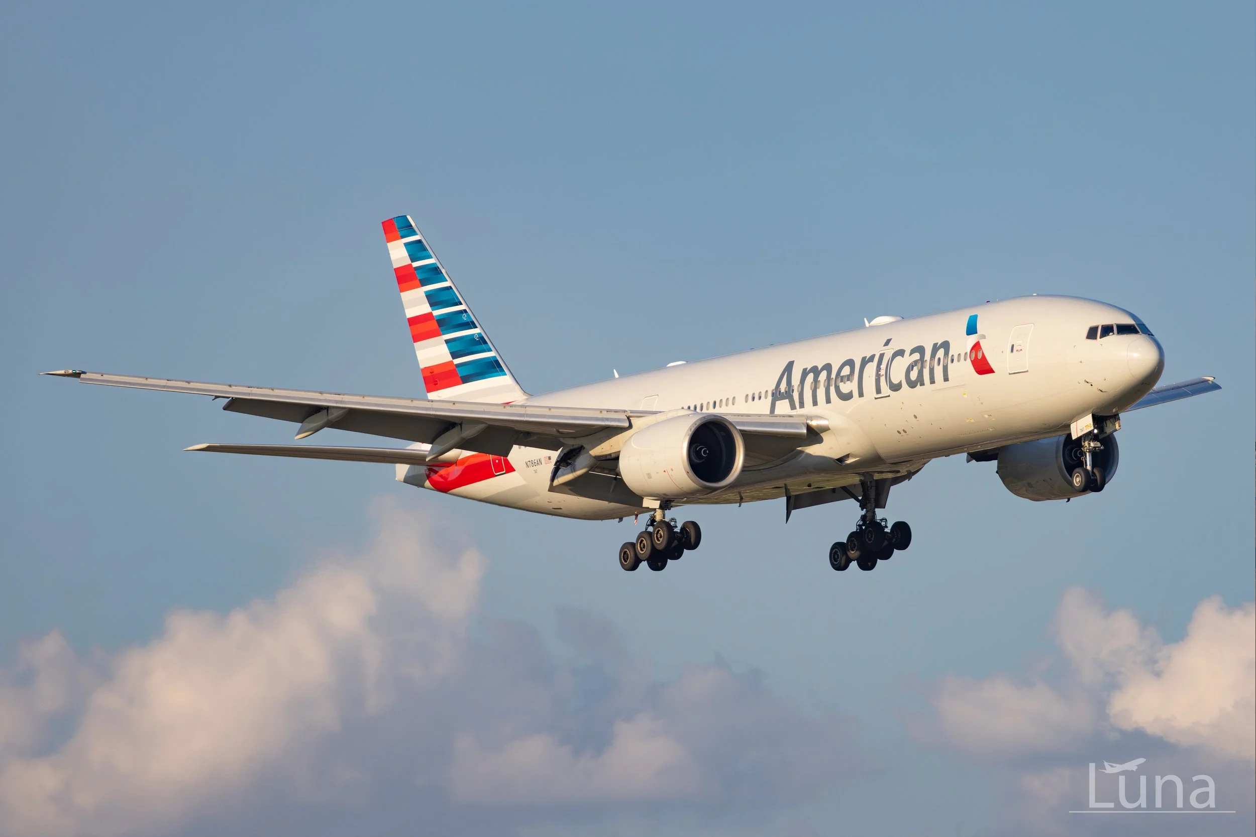 American 777.jpg