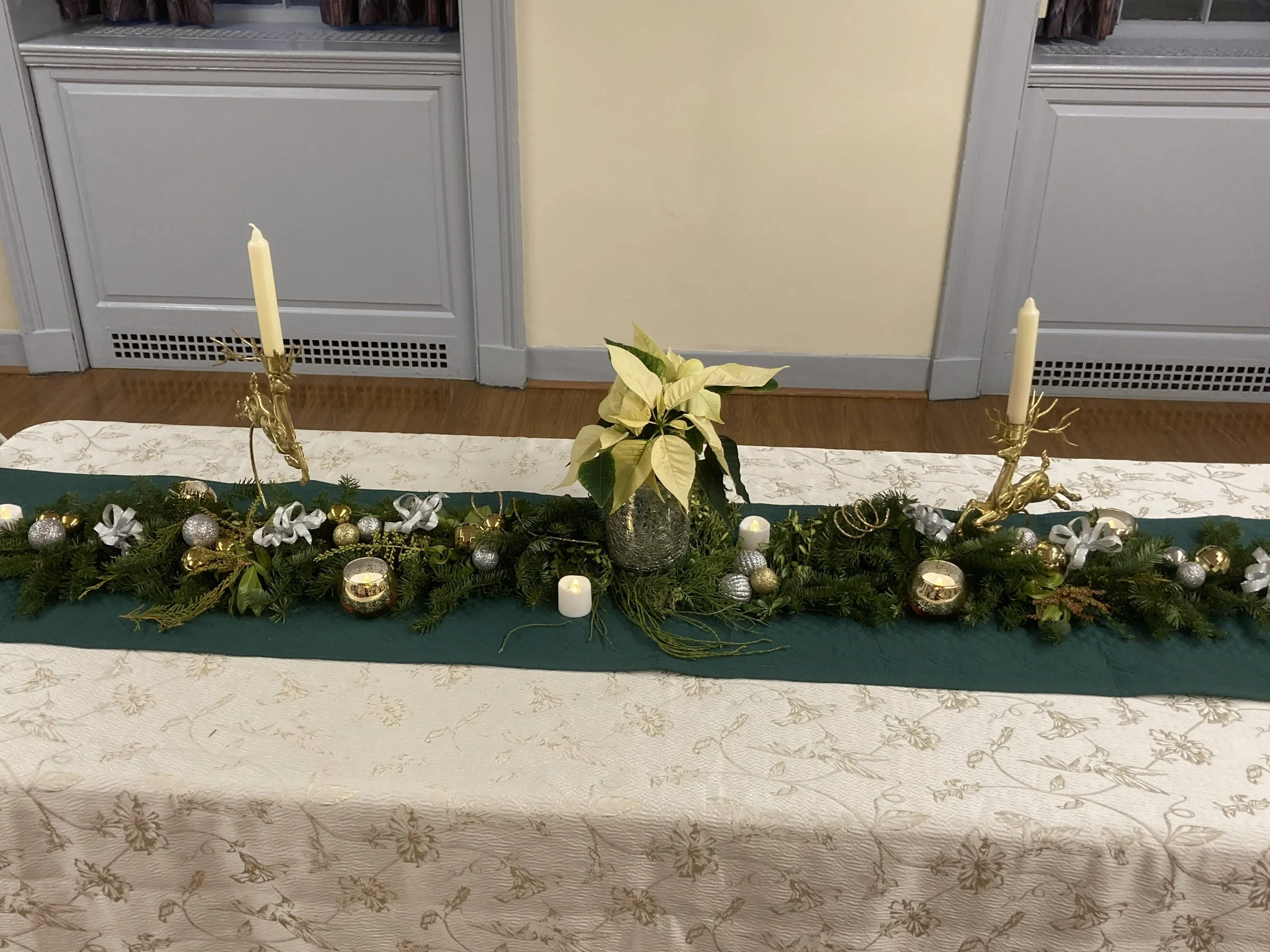 swag arrangement.jpeg