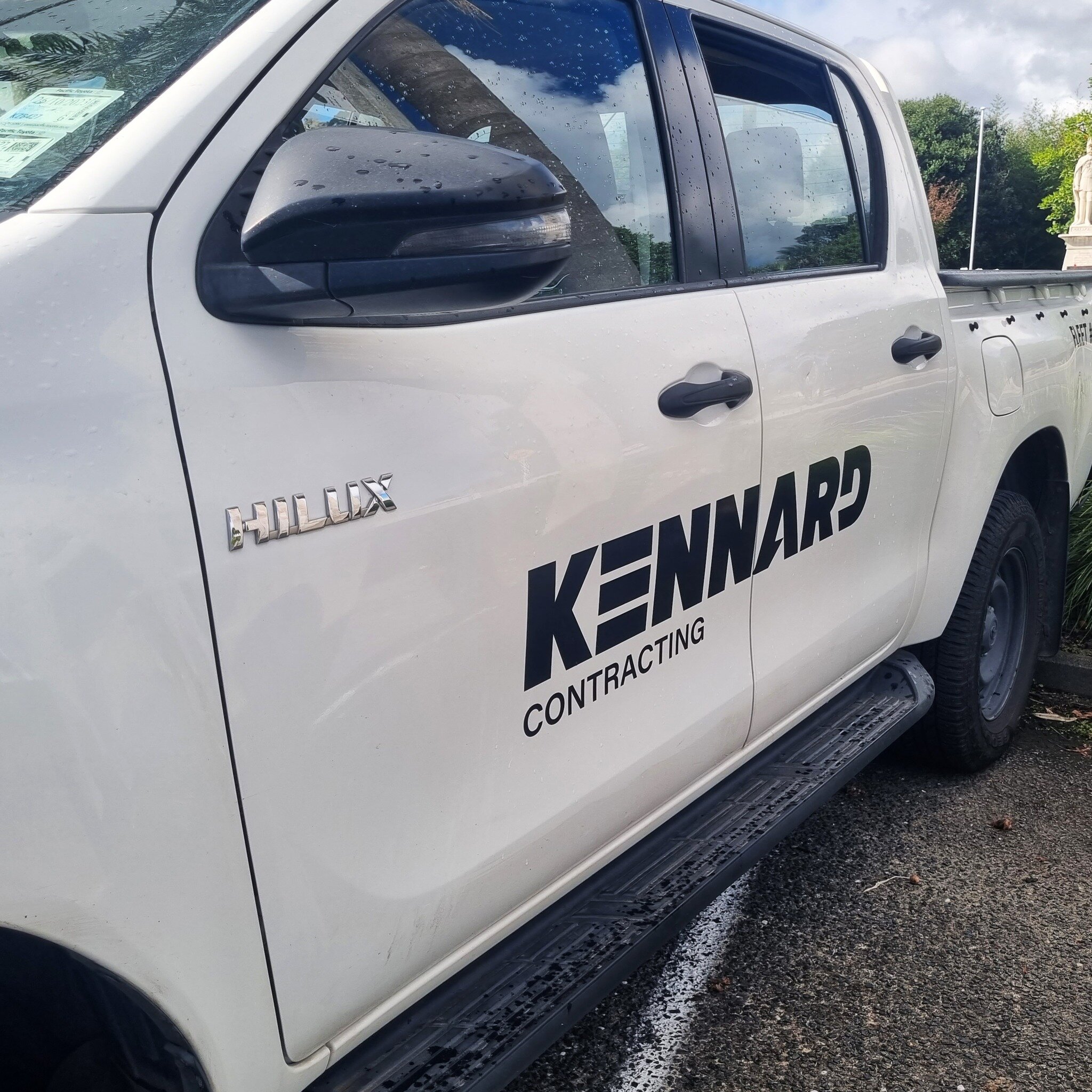 Roll out your brand's full potential with vehicle decals, completing the ultimate branding package for unrivalled presence on the streets of New Zealand. Did you know we design, print and install decals from our studio in Matakana Village!
