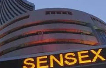 Sensex, Nifty pare losses; media shares slide