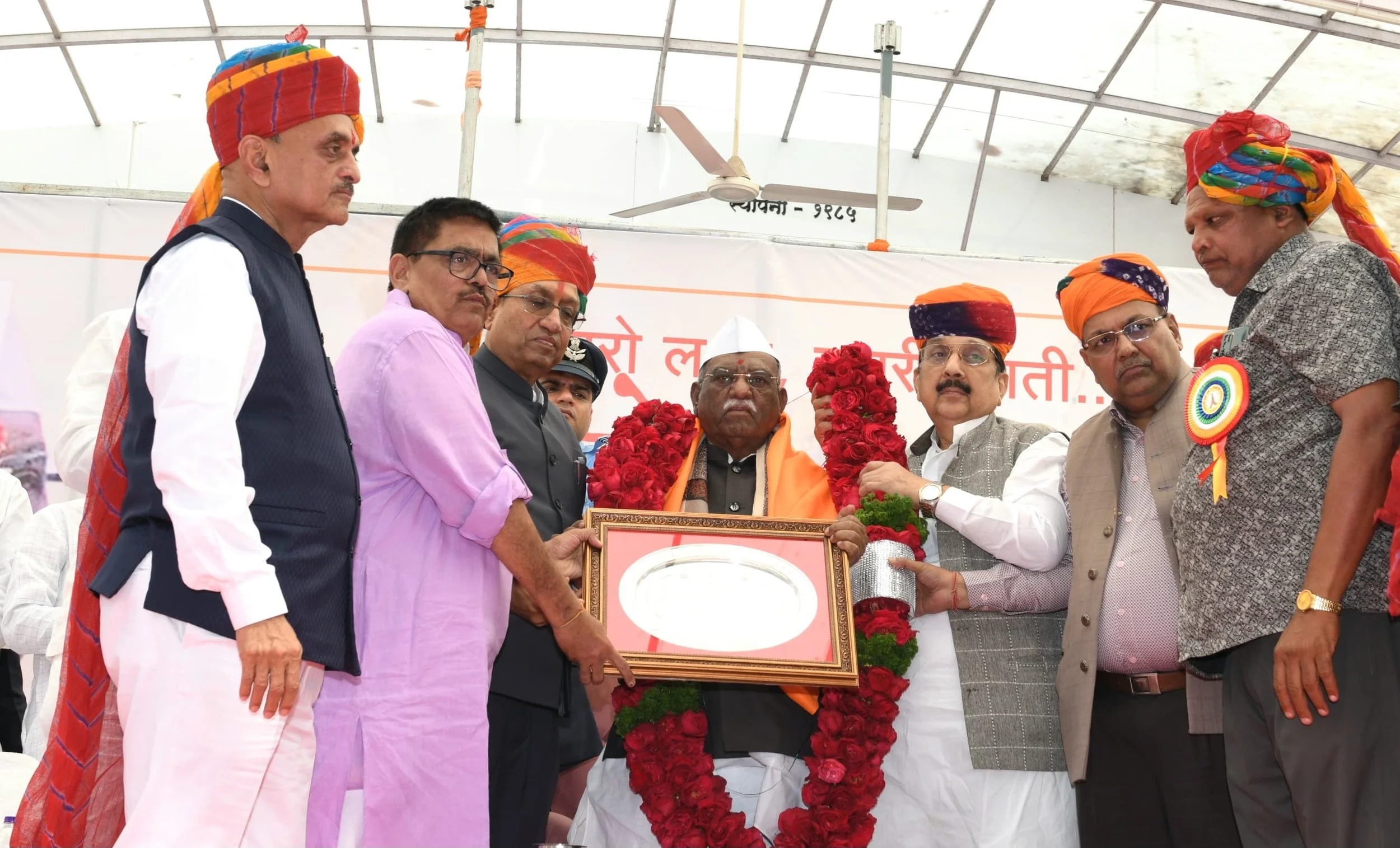 जालना में मारवाड़ी मंच द्वारा कार्यक्रम आयोजित, राजस्थान के राज्यपाल हरिभाऊ बागडे का किया अभिनंदन