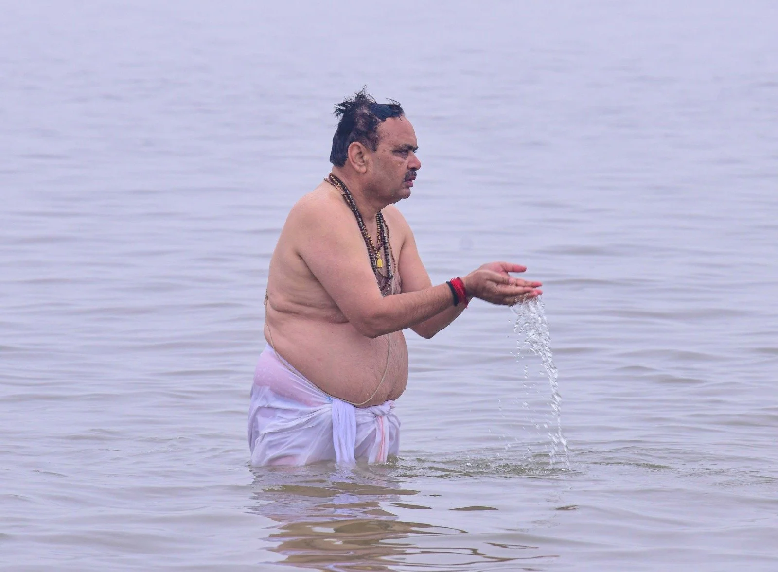 राजस्थान के मुख्यमंत्री श्री भजनलाल शर्मा ने किया महाकुंभ में स्नान, कहा - हमारे देश की प्राचीन संस्कृति दुनिया में अद्वितीय महाकुंभ में श्रद्धालुओं के लिए उत्कृष्ट व्यवस्थाएं