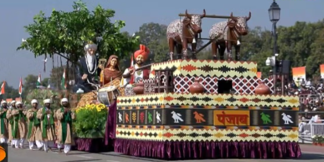 कर्तव्य पथ पर दिखी पंजाब की विरासत, 3 साल बाद निकली झांकी; सूफी संत बाबा शेख फरीद का सम्मान