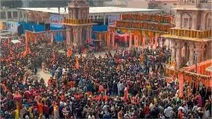 अयोध्या में श्रद्धालुओं ने तोड़ा सारा रिकॉर्ड, 10 दिन में पहुंचे 70 लाख लोग, 18 घंटे खुल रहे हैं पट