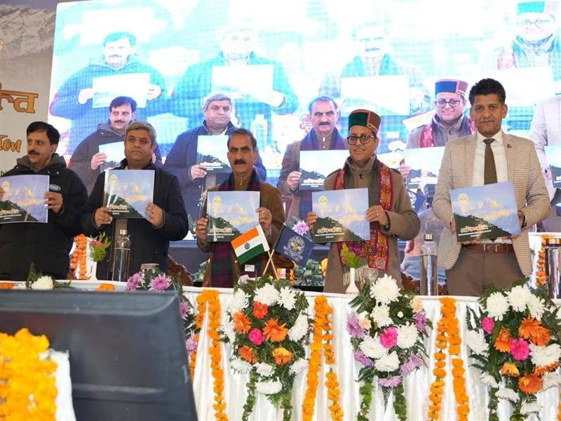 हिमाचल के मुख्यमंत्री ने एचपीएएस अधिकारियों के वार्षिक सम्मेलन की अध्यक्षता की