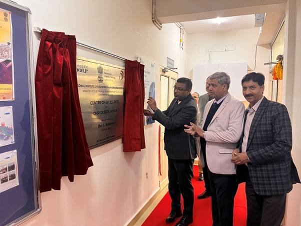 इलेक्ट्रॉनिक्स एवं सूचना प्रौद्योगिकी मंत्रालय के सचिव श्री एस. कृष्णन ने नोएडा में चिप डिजाइन में एनआईईएलआईटी उत्कृष्टता केंद्र का उद्घाटन किया