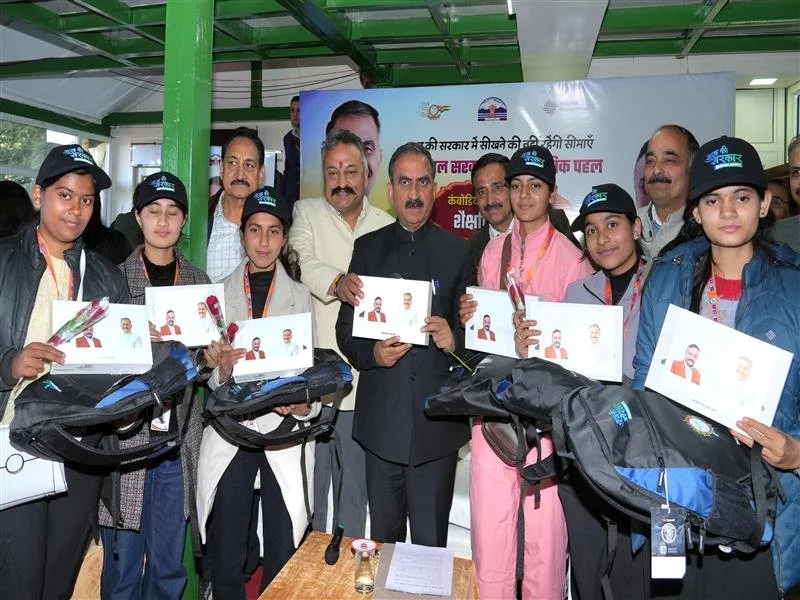 हिमाचल में शिक्षा गुणात्मक सुधार के लिए राज्य सरकार उठा रही कई कदमः मुख्यमंत्री