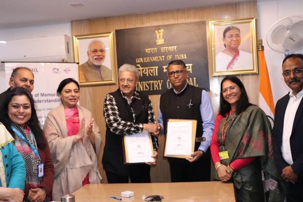 छत्तीसगढ़ और मध्य प्रदेश के 400 बेरोजगार युवाओं को सशक्त बनाने के लिए समझौता ज्ञापन पर हस्ताक्षर किए