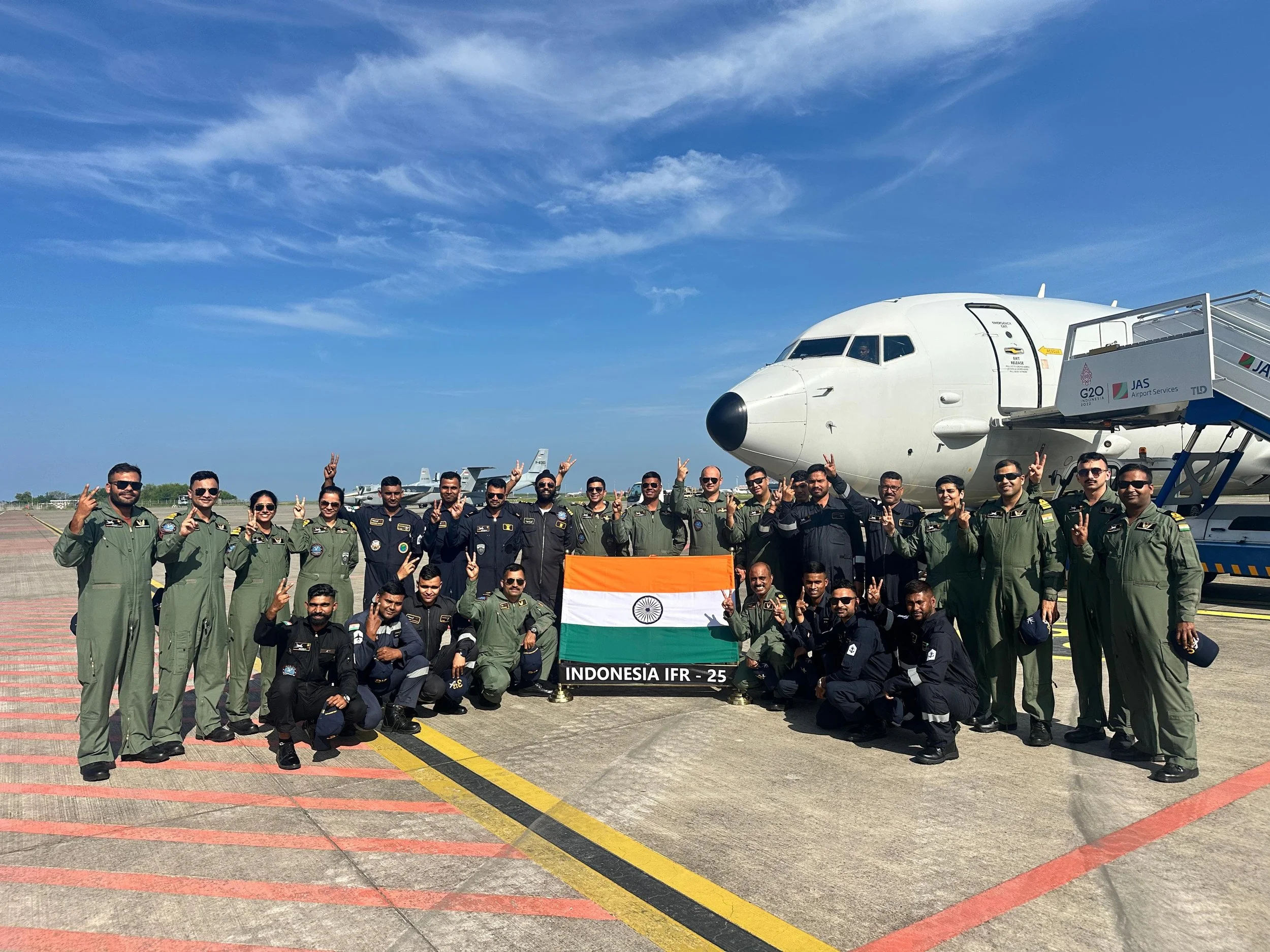 भारतीय नौसेना के जहाज इंटरनेशनल फ्लीट रिव्यू 2025 और बहुपक्षीय नौसैनिक अभ्यास कोमोडो में भाग लेने के लिए इंडोनेशिया पहुंचे