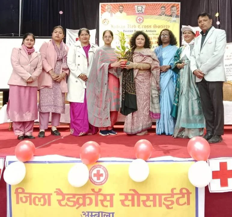 जिला स्तरीय &nbsp;यूथ रैडक्रॉस ट्रैनिंग शिविर का आयोजन एमडीएसएस कॉलेज अंबाला शहर&nbsp;मे किया गया