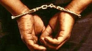 पुलिस ने पकड़े दो कबूतरबाज, पुलिस रिमांड पर