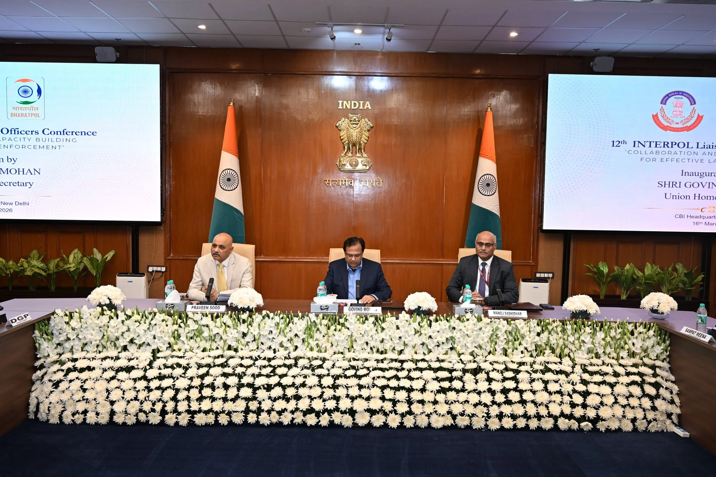 HDi0kvEaQAE1F6F (1).jpg