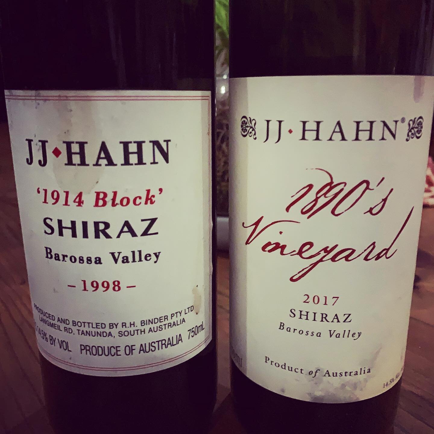 To see these 2 side by side is pretty amazing... the history of these wines is so special &amp; the 98 is an absolute cracker.
.
.
.
#shiraz #barossa #barossawine #jjhahn  #rolfbinder