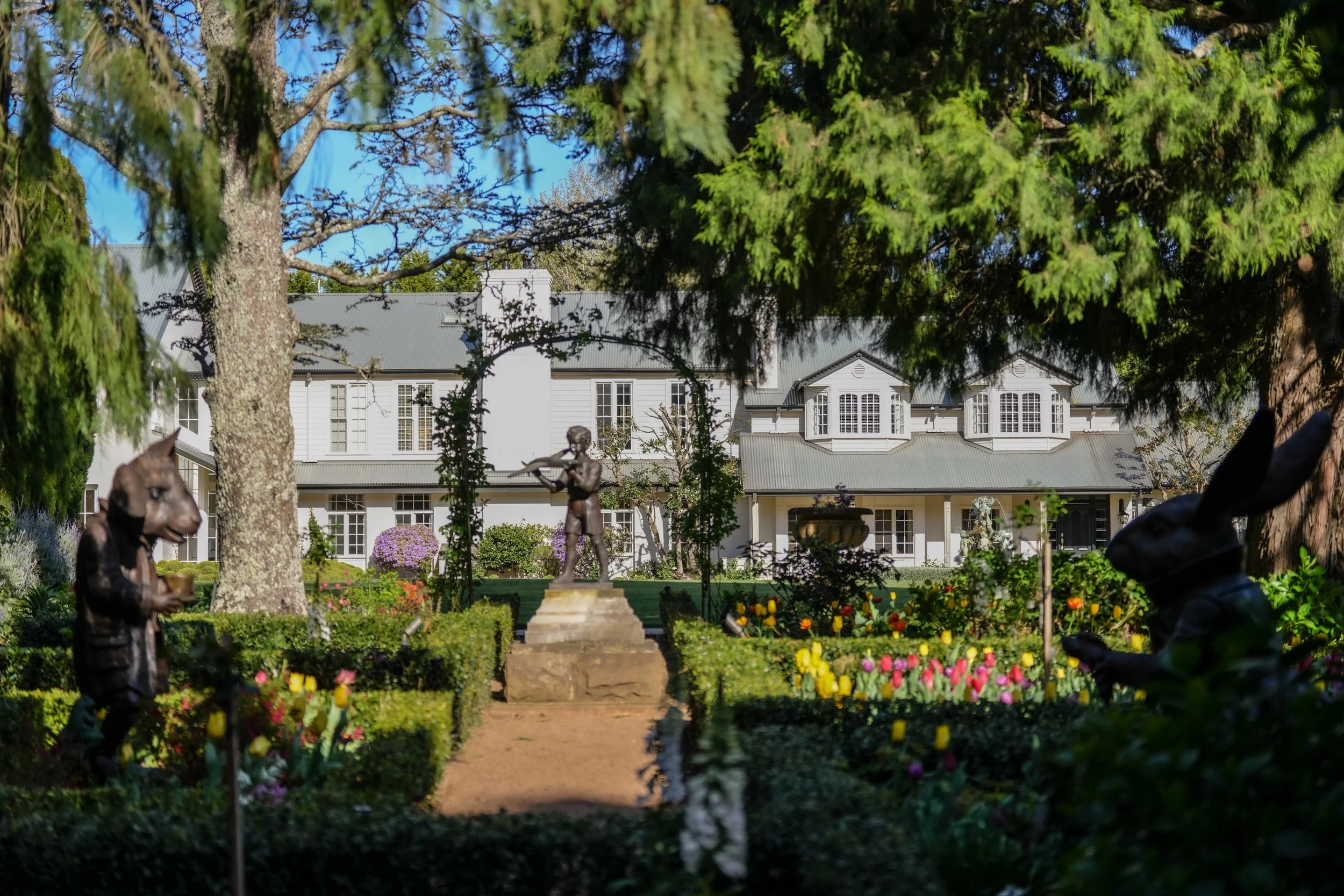 Thenford Spring Garden-05418.jpg