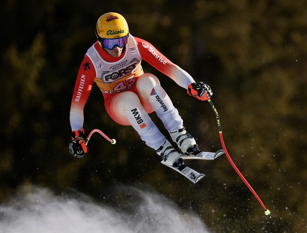 What just happened??🤯🤯🤯 #5th 
Crazy week @valgardenaskiworldcup 🇮🇹🐫 

Scoring points for the first time was a great feeling, starting and scoring in my first WC SuperG was awesome🕺🏽
But that race yesterday was something i will never forget🥹
