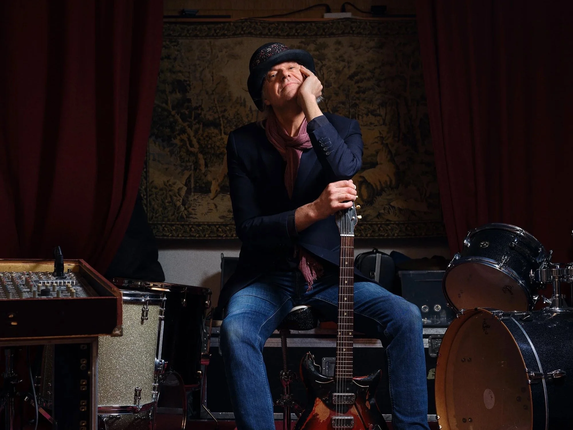 Kitaratarinoita-book (2027)