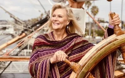 Janice Hope, author of Love Never Dies