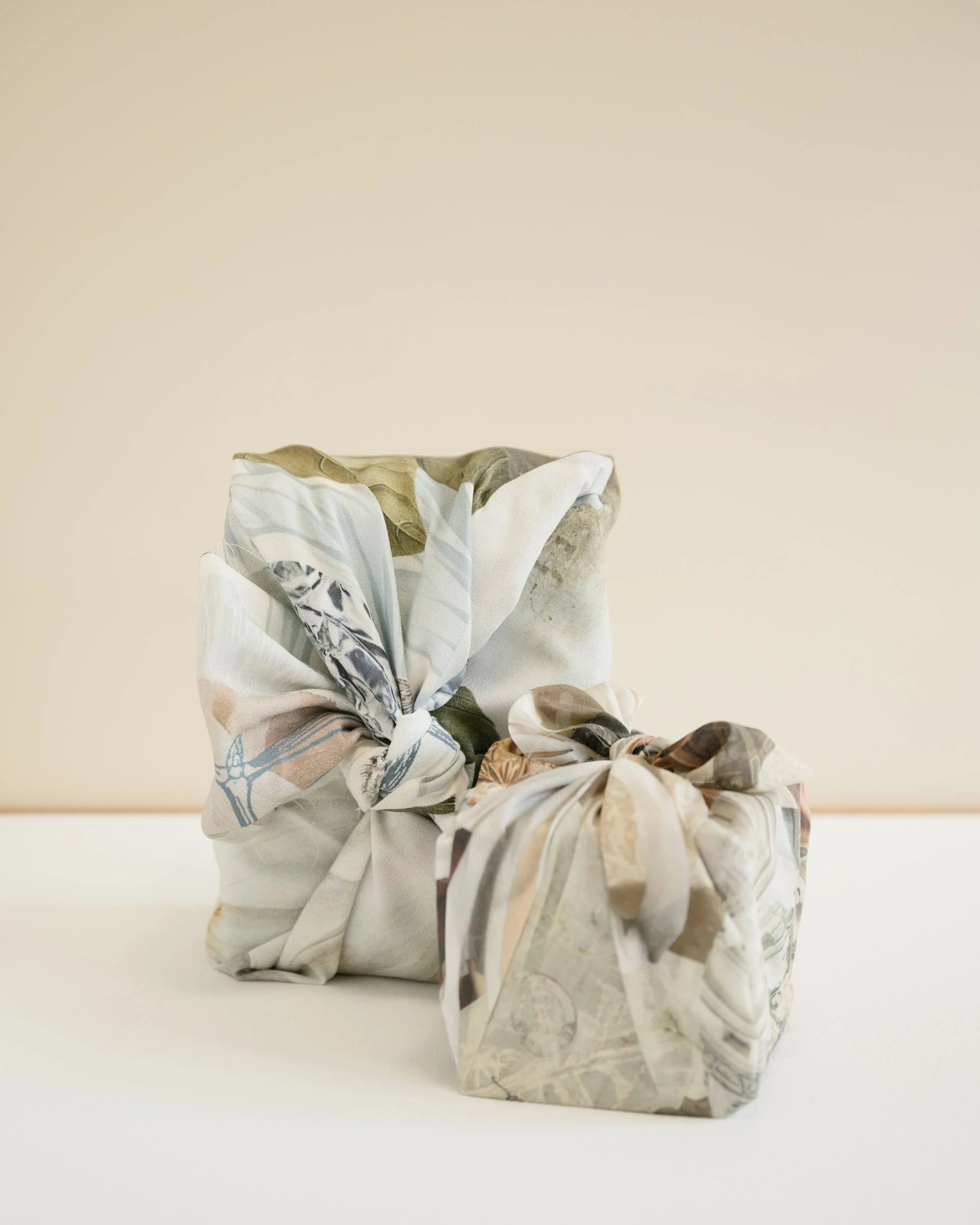 FABRIC WRAPS: CAPTURING THE WARMTH OF THE SEASON