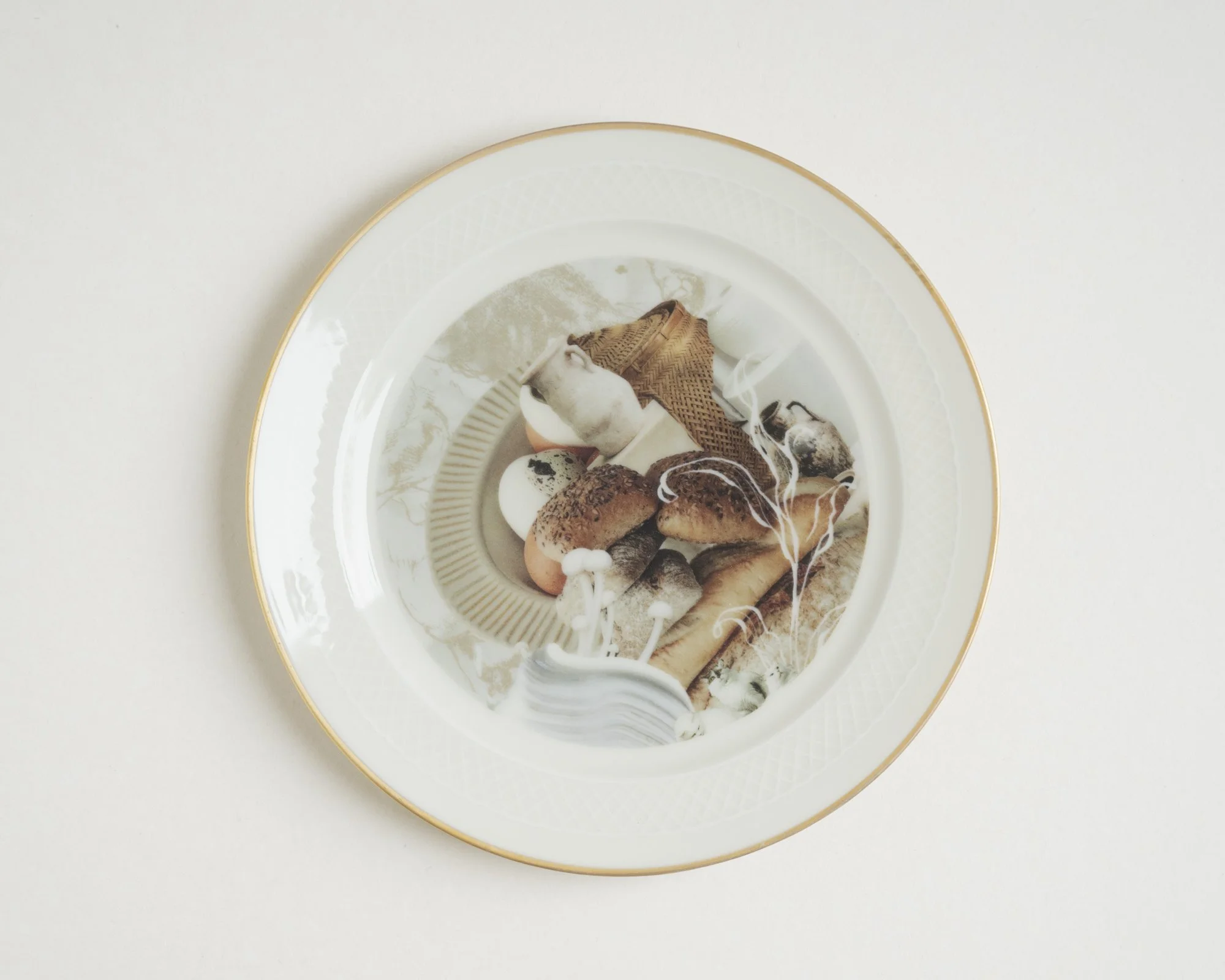 ManuelaMenziStudioxSternenWalchil_Plates_2025_Blomfelt_LOWRES-10.jpg