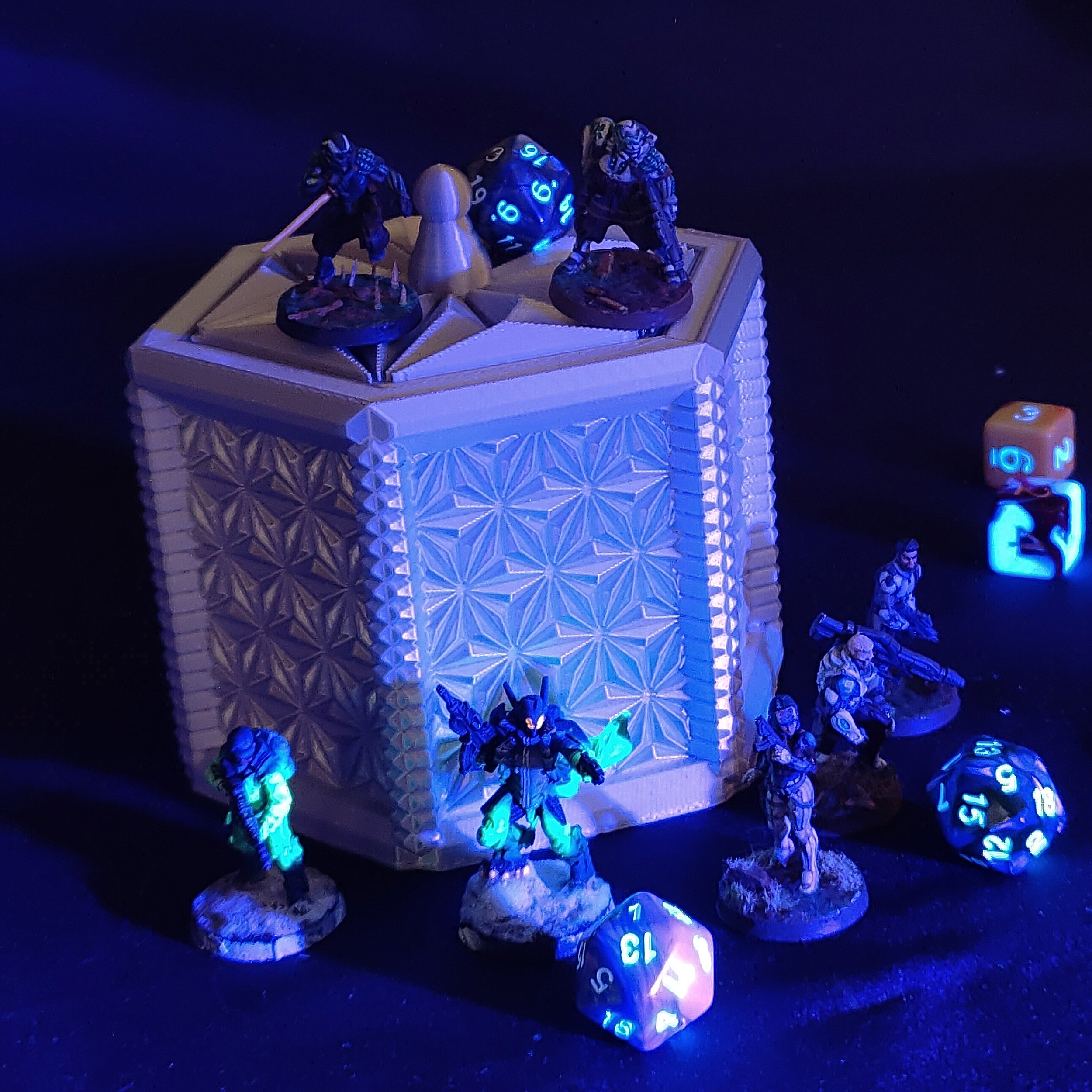 Sd_Dav1_AsanohaStarDiceBoxPhoto01.jpg