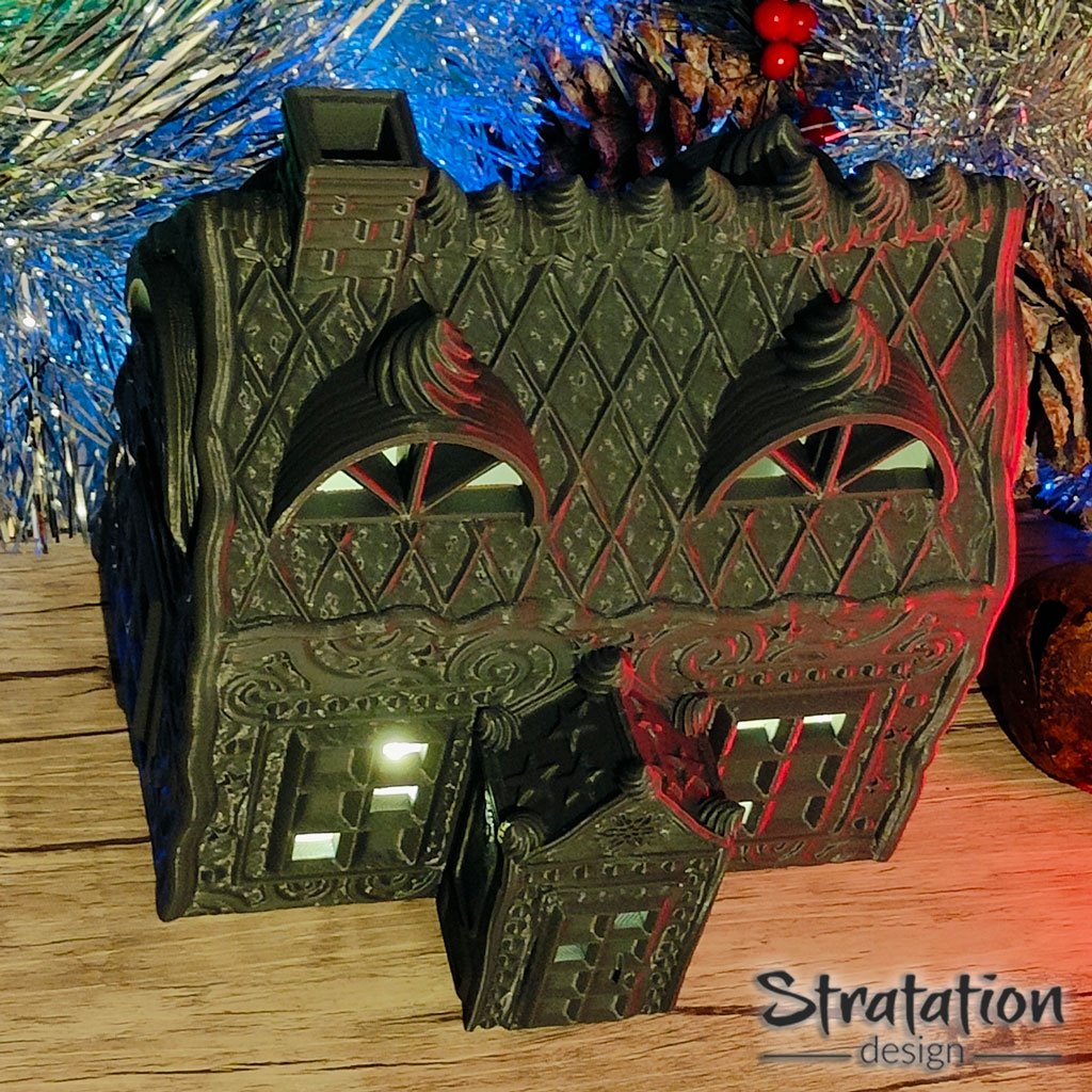 SD_Deco_ChristmasGingerbreadCottagePhoto04.jpg