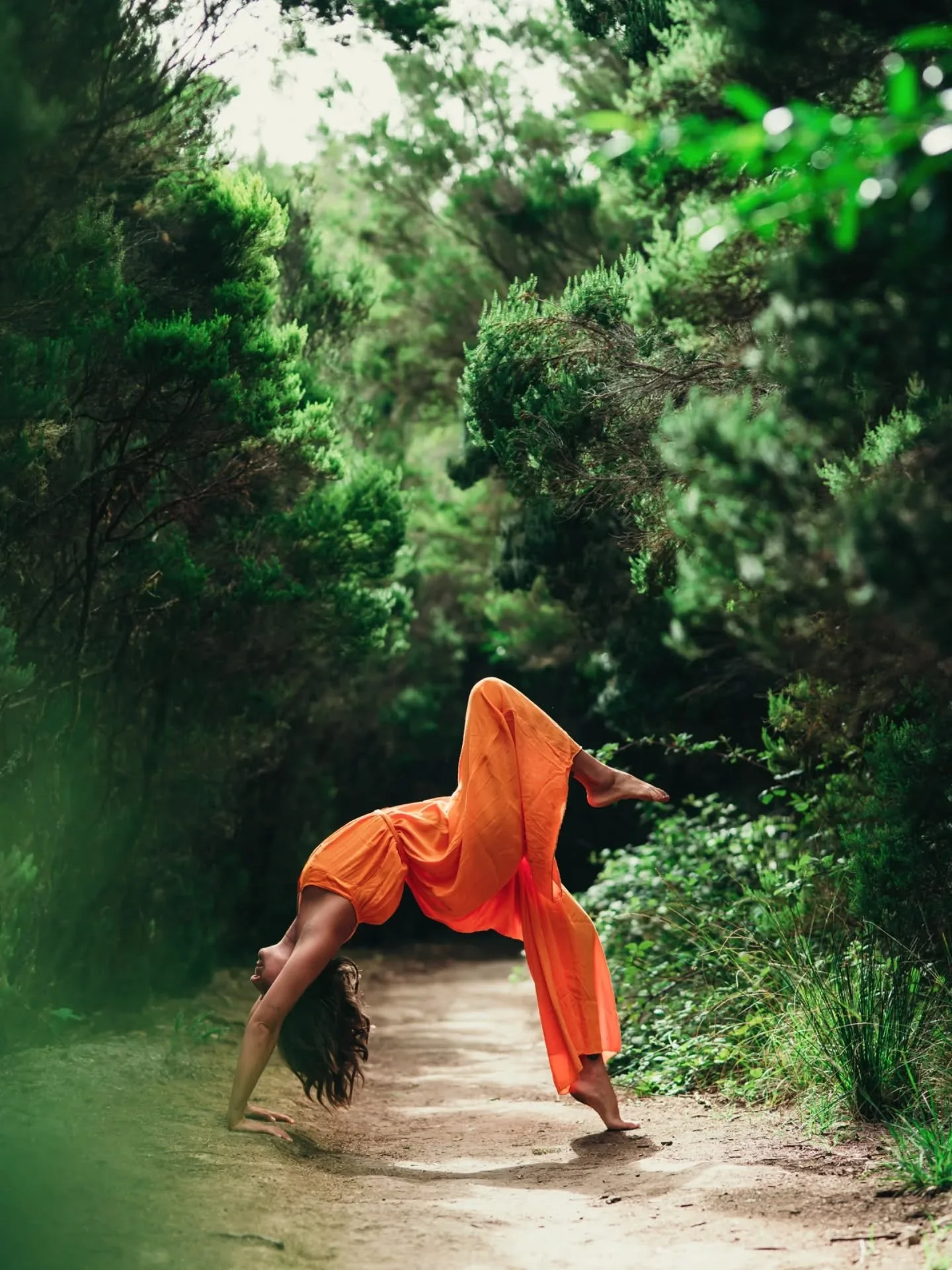 They call these heart openers for a reason. It&rsquo;s about more than just the bend; it&rsquo;s about the bravery to stay open when the world feels upside down. Feet on the earth, heart to the sky, and a whole lot of forest air in between. 🌿🧡

​#h