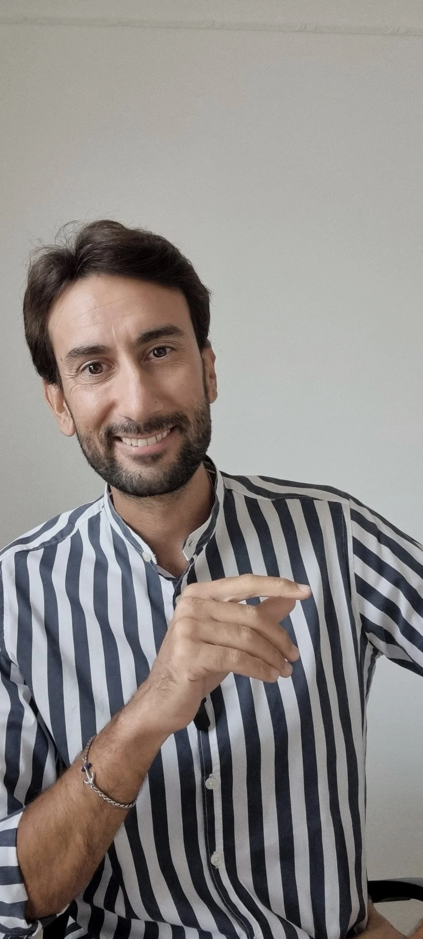 portrait of vito. the cooking class chef