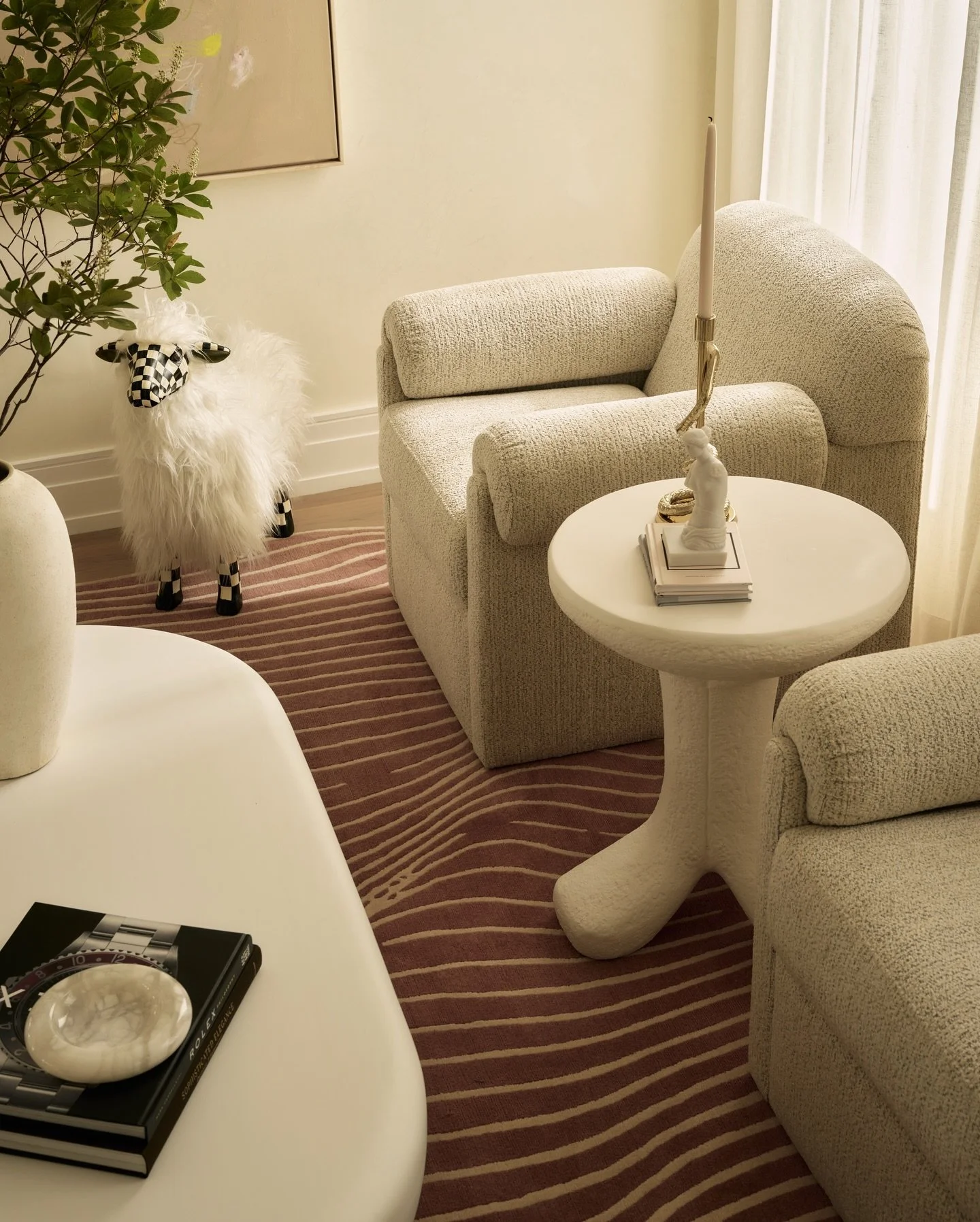 Peekaboo 🐑

Photographed by @patrickbiller in collaboration with @donnadotan