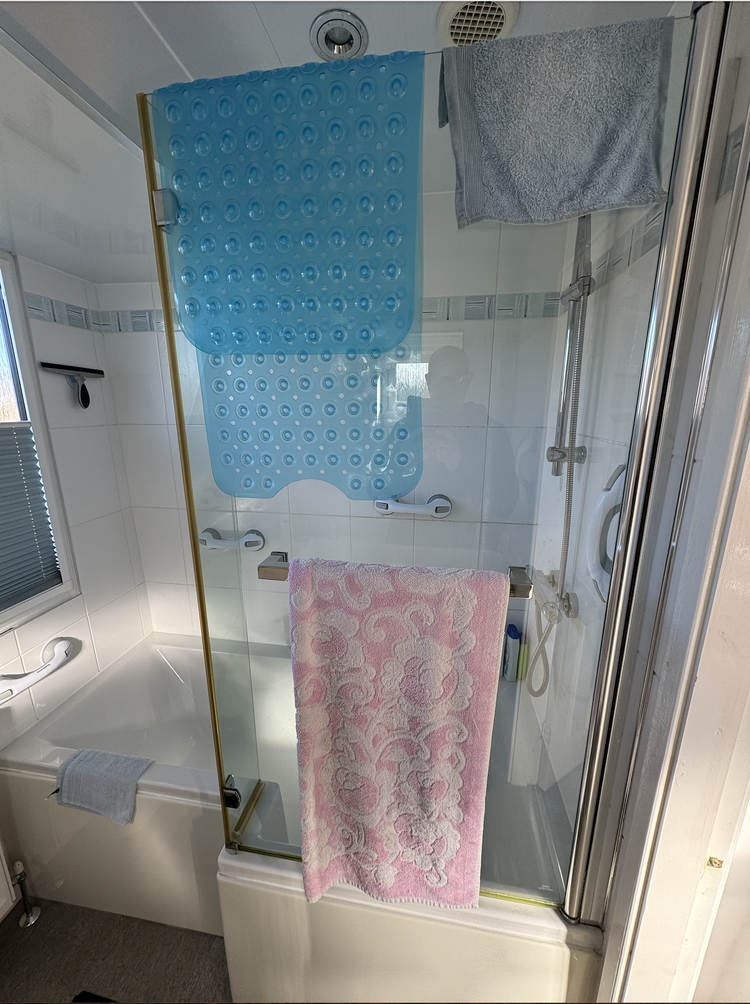 Before renovation, bath-to-shower project 76