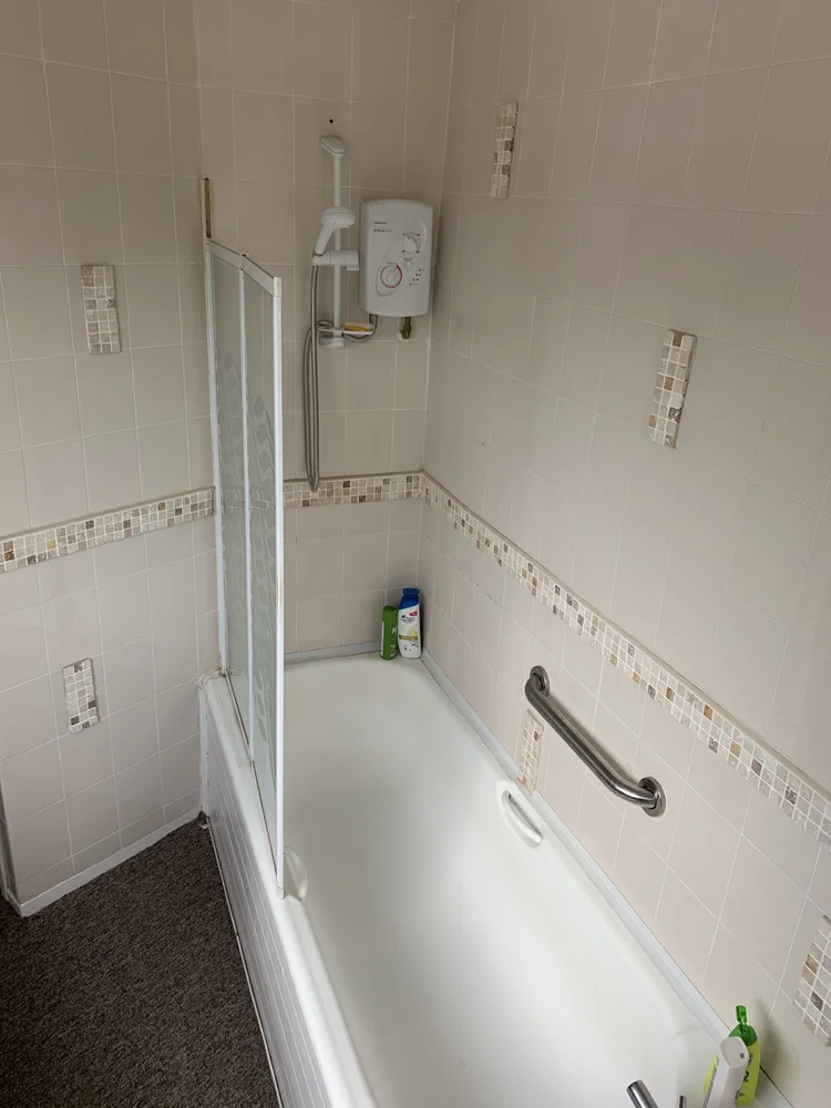 Before renovation, bath-to-shower project 129