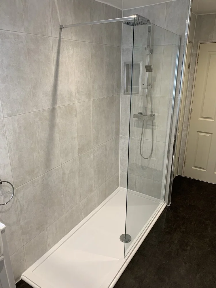 Wall-panelled bathroom installation, photograph 246