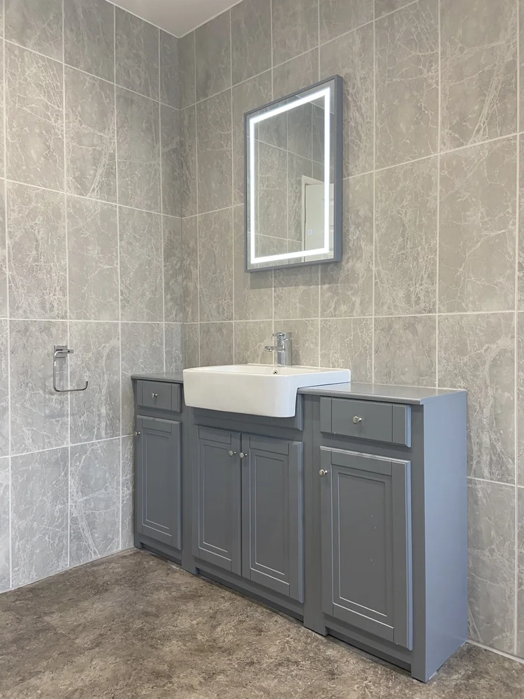 Wall-panelled bathroom installation, photograph 250