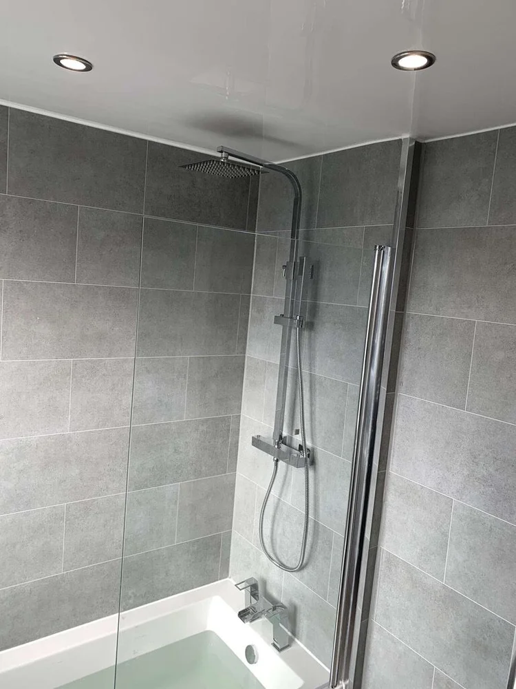 Wall-panelled bathroom installation, photograph 254