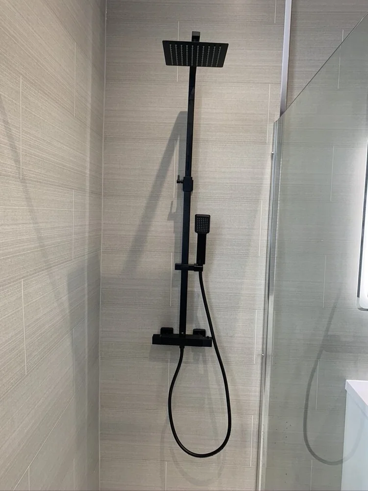 Wall-panelled bathroom installation, photograph 262