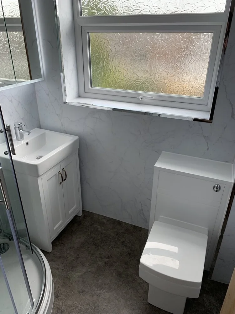 Wall-panelled bathroom installation, photograph 281