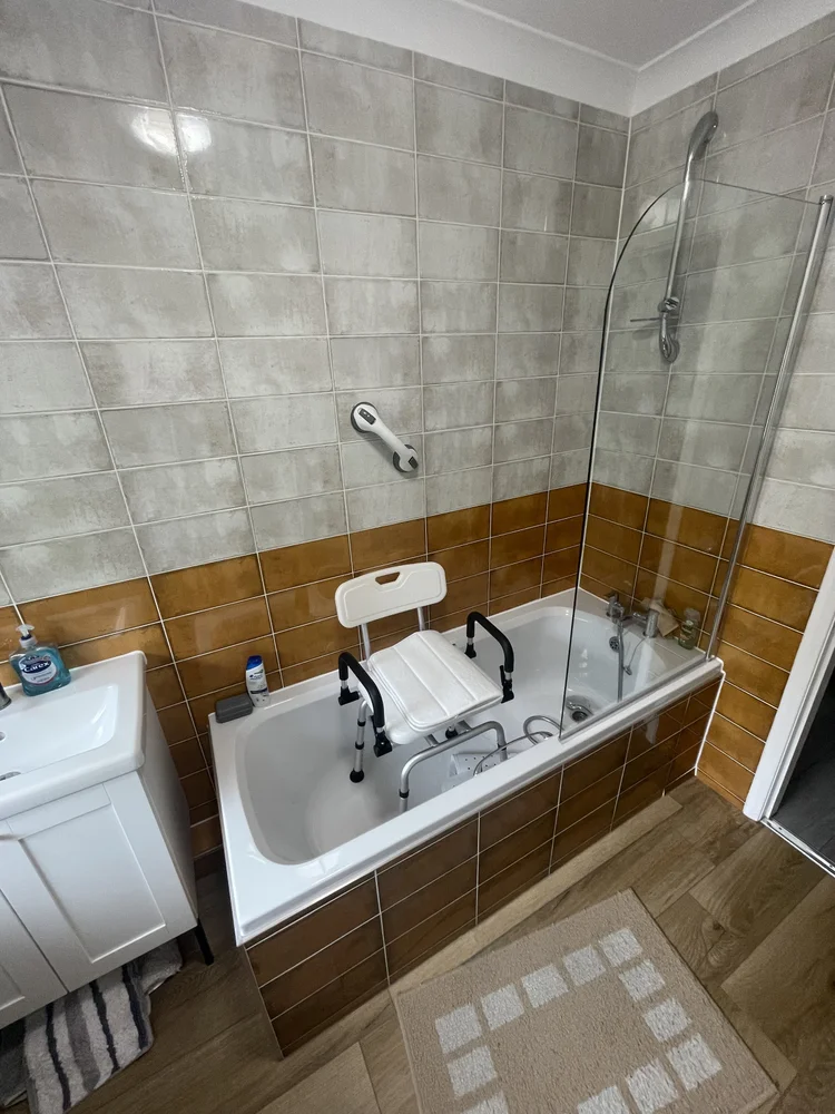 Before renovation, bath-to-shower project 66