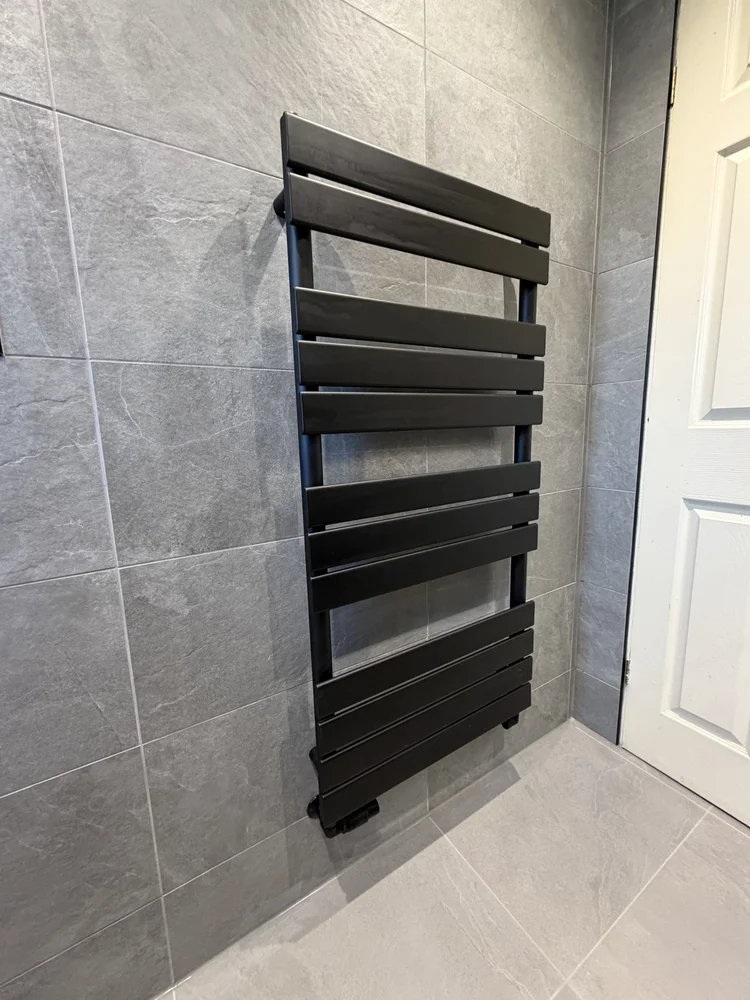 Shower and bathroom installation from our company portfolio, view 4