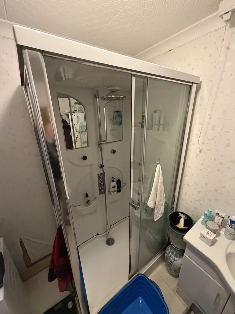 Before renovation, bath-to-shower project 13
