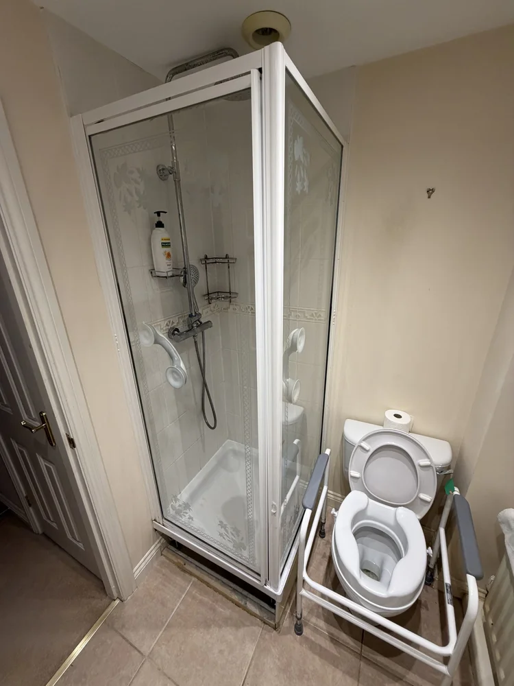 Before renovation, bath-to-shower project 14
